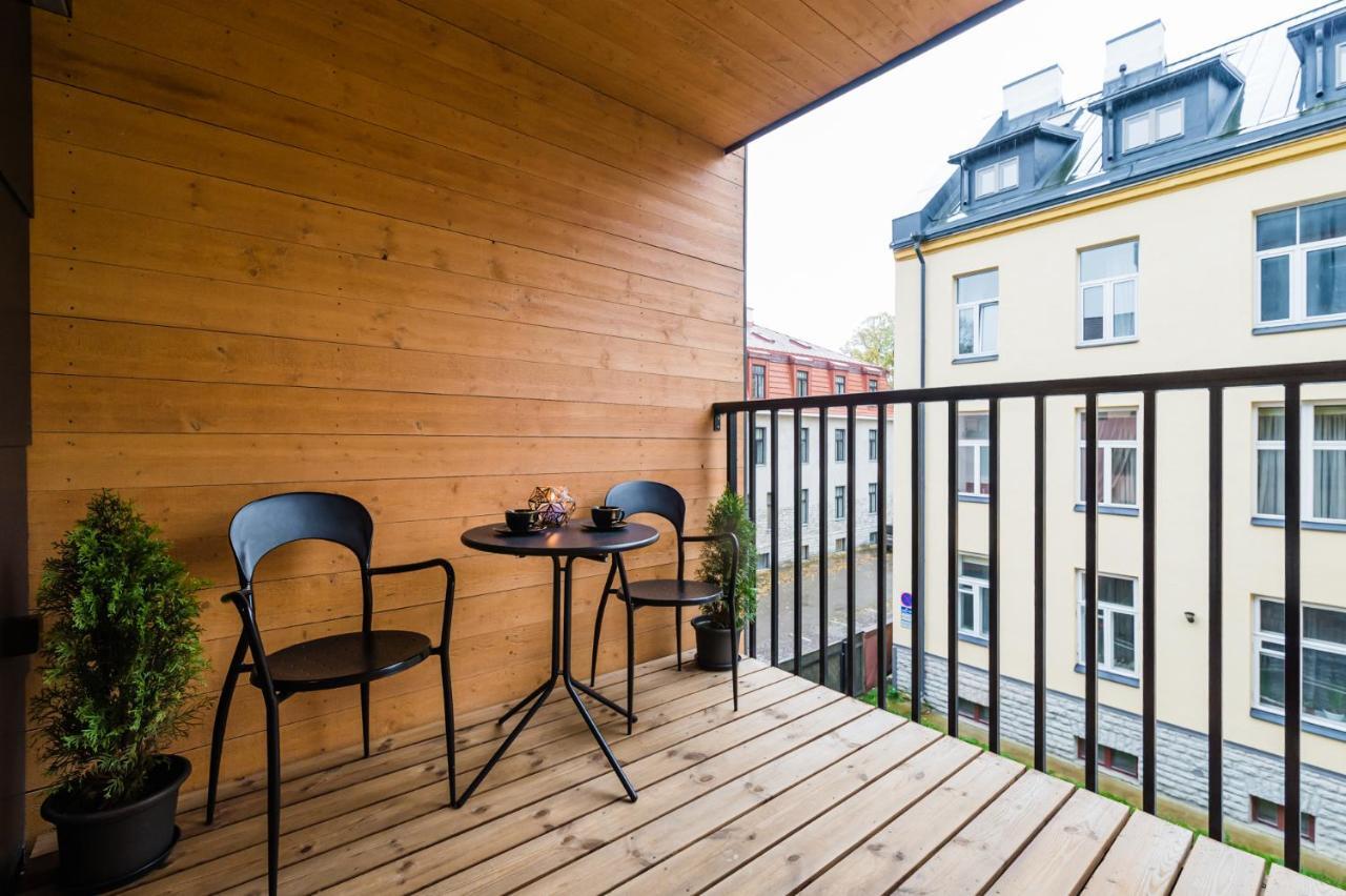 Thomas' Home - Trendy, Central & Balcony Tallinn Eksteriør bilde